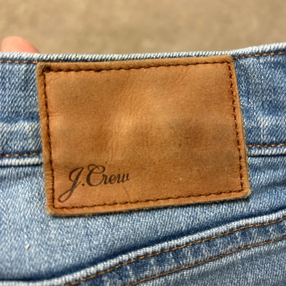 J. Crew women’s Slim Broken In Boyfriend Jeans, size 28 - Picture 8 of 8